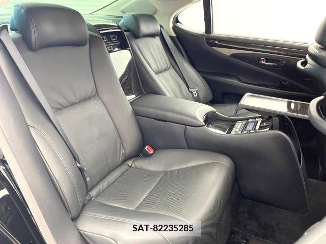 Lexus LS 2013-11 354033-10