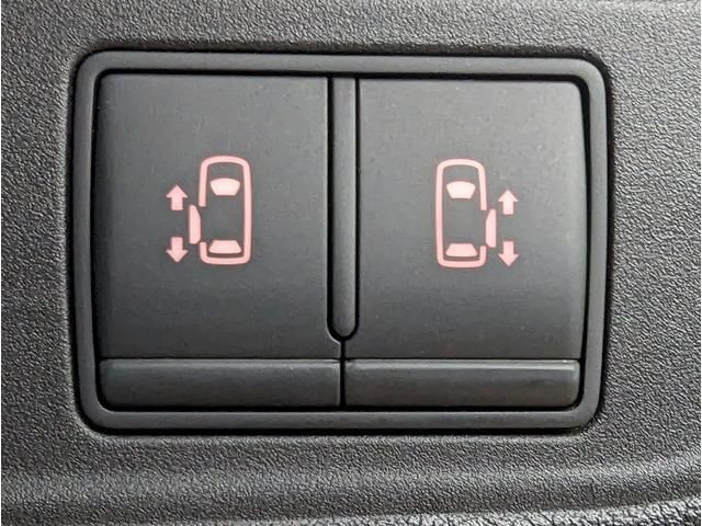 Nissan SERENA 2017-06 195576-5