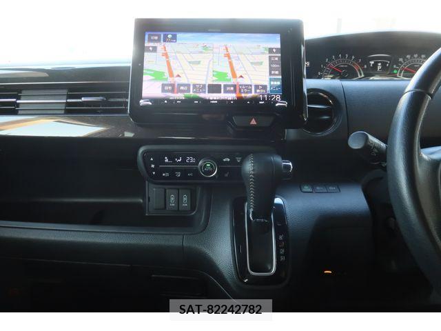 Honda N BOX CUSTOM 2020-04 211123-6