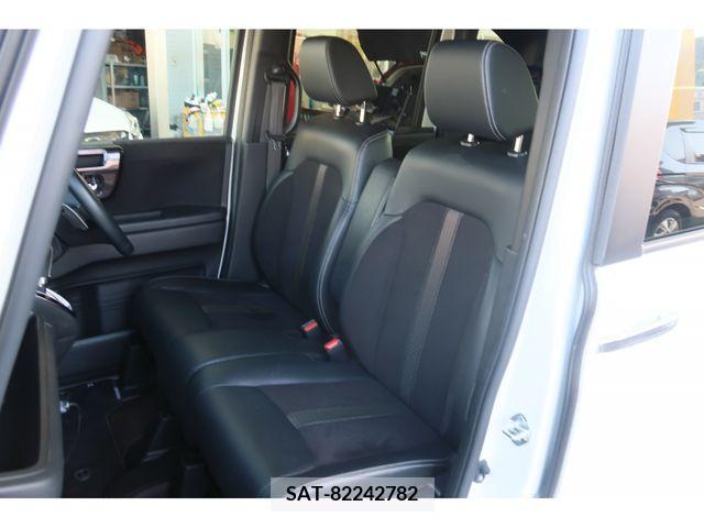 Honda N BOX CUSTOM 2020-04 211123-25