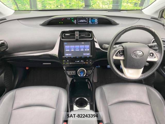 Toyota PRIUS 2016-06 322384-1