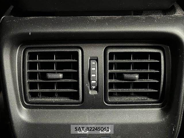 Toyota CROWN 2023-01 358181-15