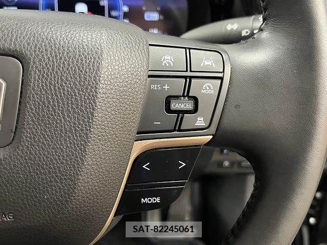 Toyota CROWN 2023-01 358181-13