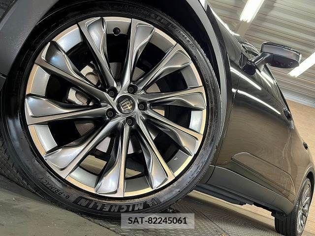 Toyota CROWN 2023-01 358181-10