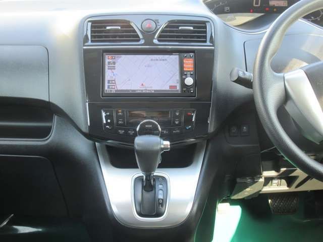 Nissan SERENA 2012-01 5717-11