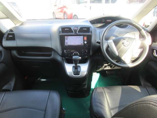Nissan SERENA 2012-01 5717-1