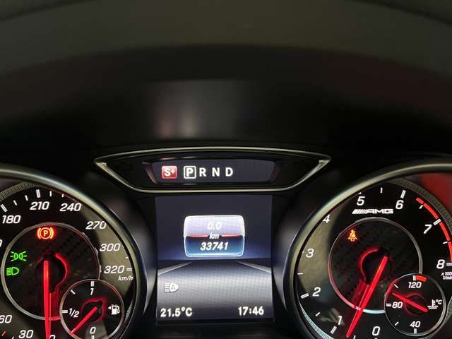 Amg A-Class 2018-02 12224-3