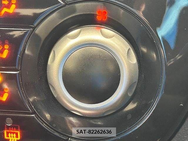 Nissan JUKE 2013-06 320486-5