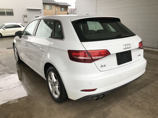 Audi A3 2017-06 186632-7