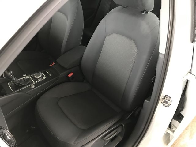 Audi A3 2017-06 186632-11
