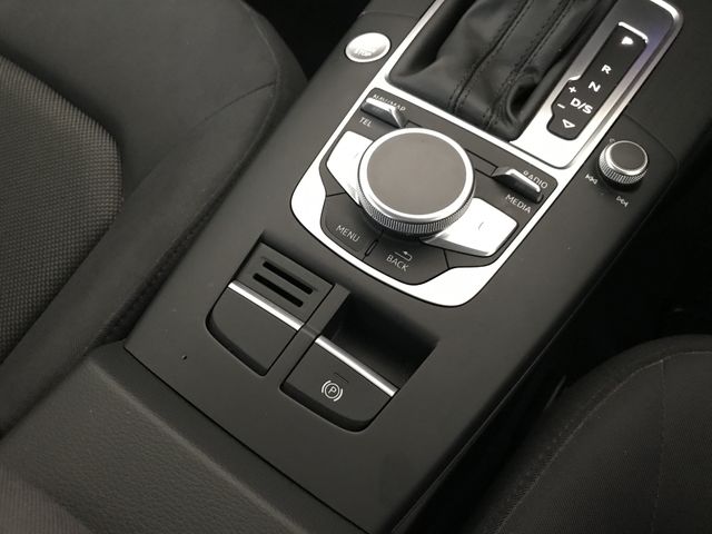 Audi A3 2017-06 186632-23