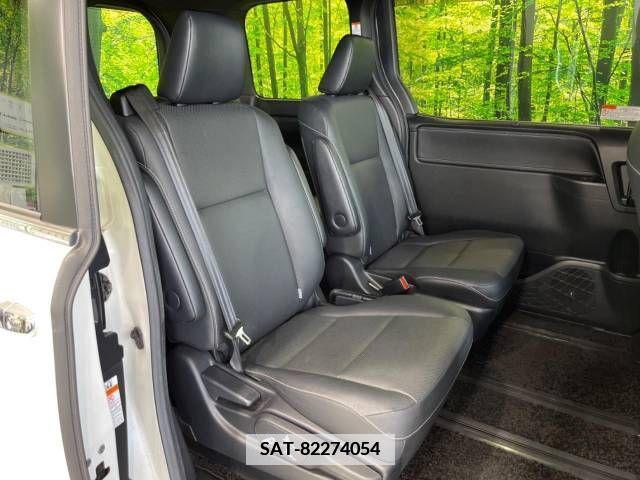 Toyota ESQUIRE 2017-09 359777-9