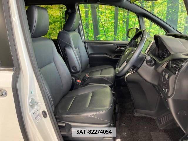 Toyota ESQUIRE 2017-09 359777-8
