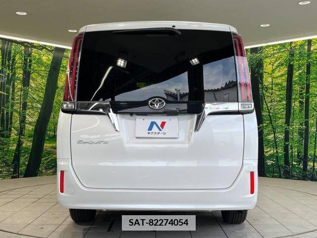 Toyota ESQUIRE 2017-09 359777-16