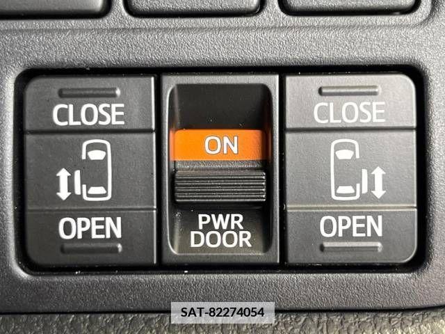 Toyota ESQUIRE 2017-09 359777-4