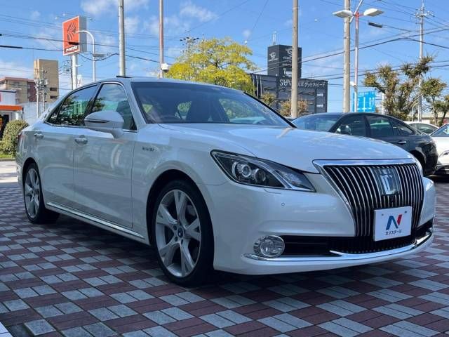 Toyota CROWN MAJESTA 2015-11 12047-16