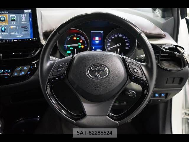 Toyota C-HR 2018-03 323028-9