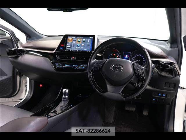 Toyota C-HR 2018-03 323028-1