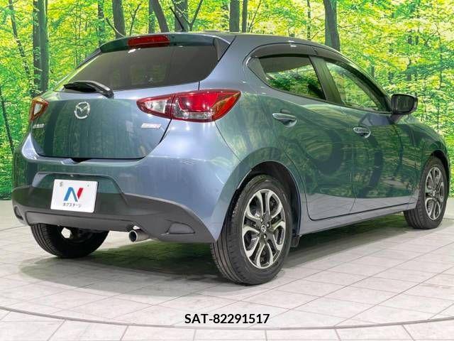 Mazda DEMIO 2014-12 390502-17