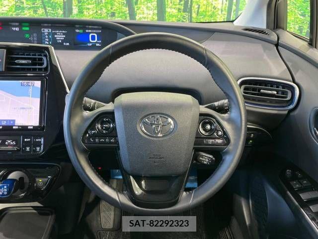 Toyota PRIUS 2019-06 381603-11