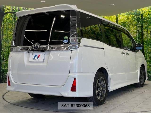 Toyota VOXY 2018-09 370417-18