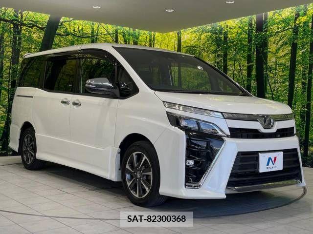 Toyota VOXY 2018-09 370417-17