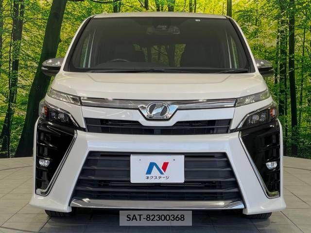 Toyota VOXY 2018-09 370417-15