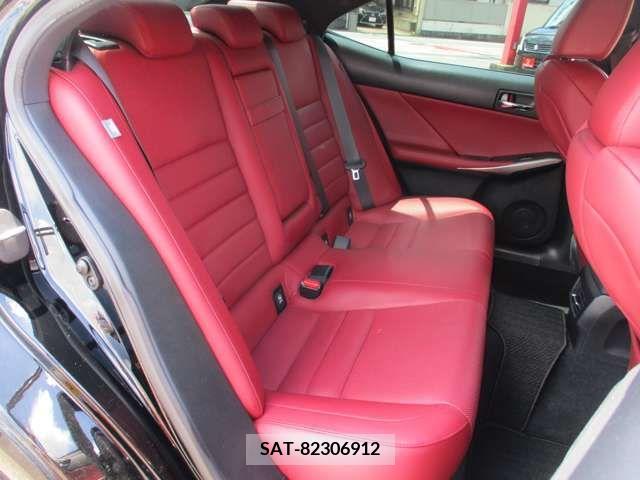 Lexus IS 2015-04 334307-14