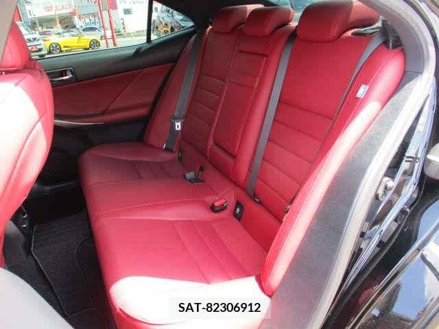 Lexus IS 2015-04 334307-13