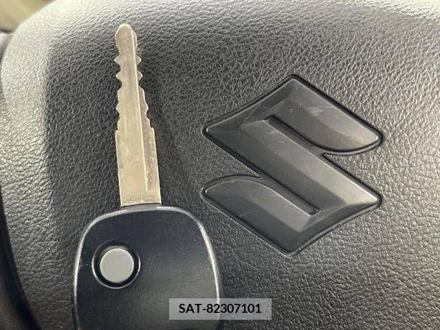Suzuki ALTO 2019-05 352081-7