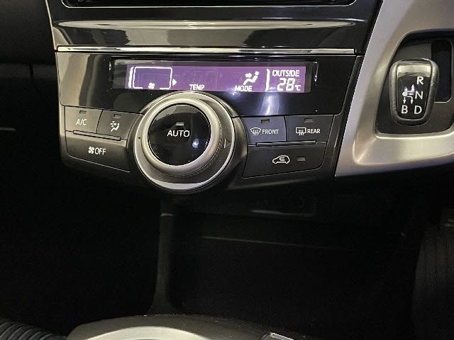 Toyota PRIUS ALPHA 2015-05 15910-24