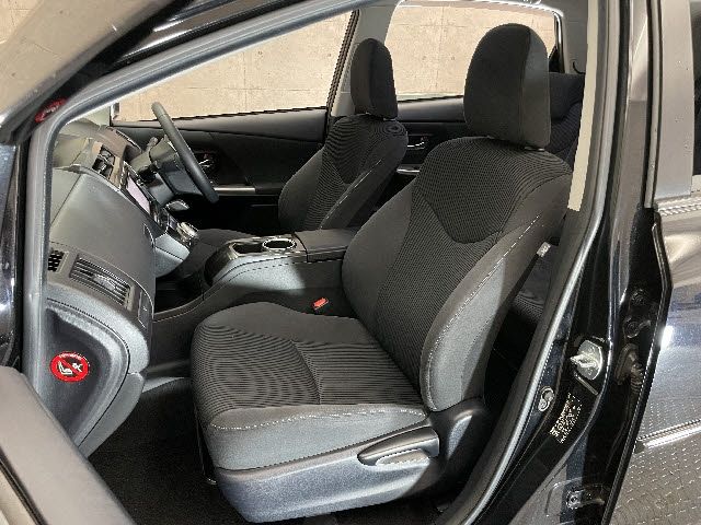 Toyota PRIUS ALPHA 2015-05 15910-5