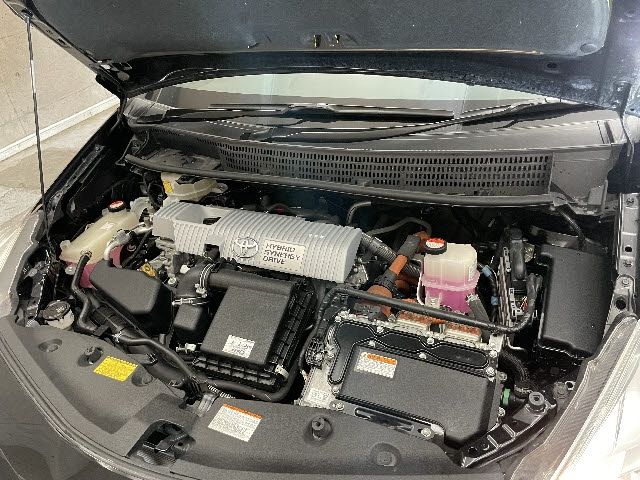 Toyota PRIUS ALPHA 2015-05 15910-26
