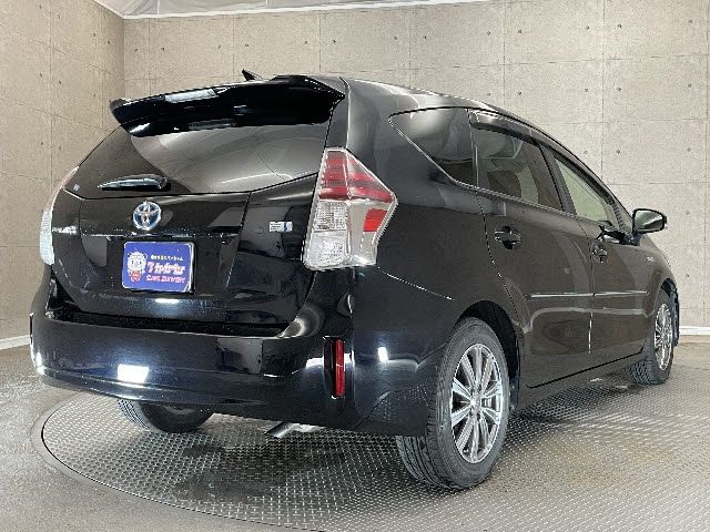 Toyota PRIUS ALPHA 2015-05 15910-1