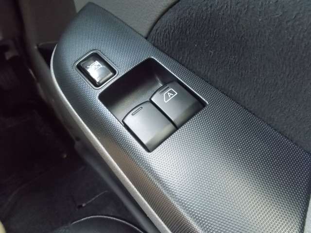 Nissan NV350 Caravan 2020-11 11375-12
