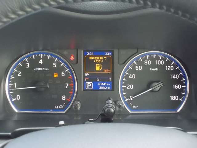 Nissan NV350 Caravan 2020-11 11375-13