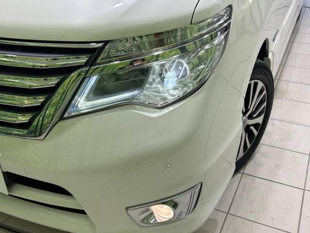 Nissan SERENA 2014-08 16817-13