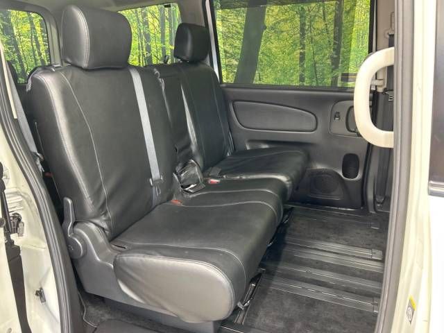 Nissan SERENA 2014-08 16817-9