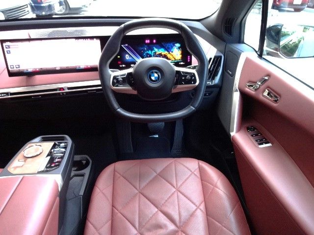 Bmw IX 2023-02 12174-1