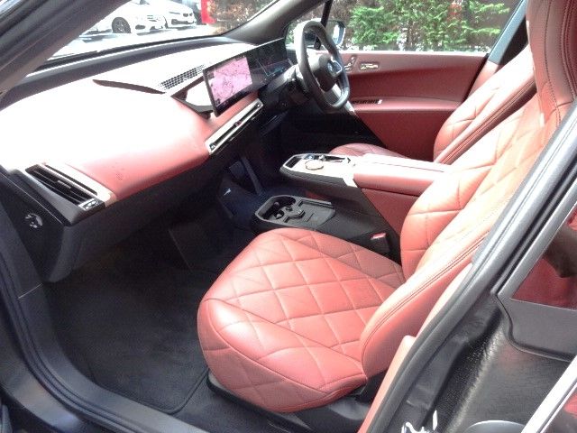 Bmw IX 2023-02 12174-13