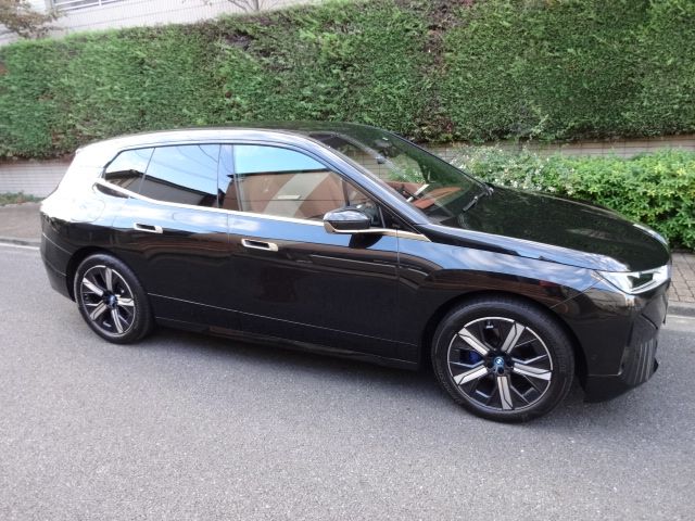 Bmw IX 2023-02 12174-7