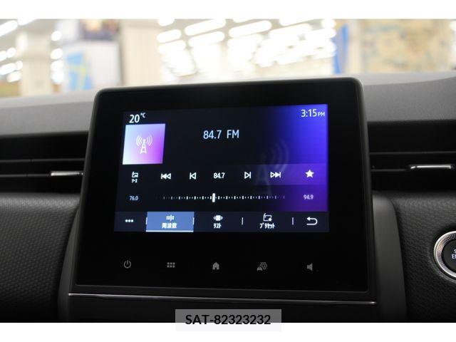 Renault LUTECIA 2022-03 373729-5