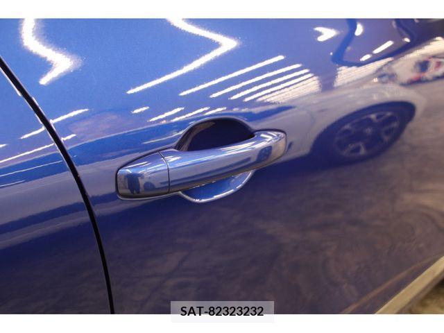 Renault LUTECIA 2022-03 373729-21