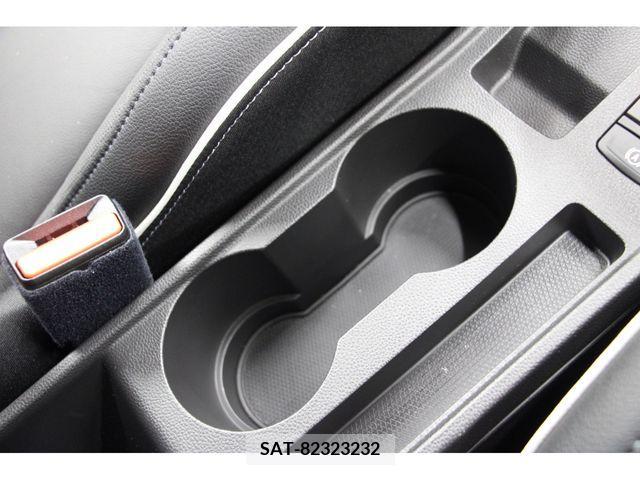 Renault LUTECIA 2022-03 373729-15