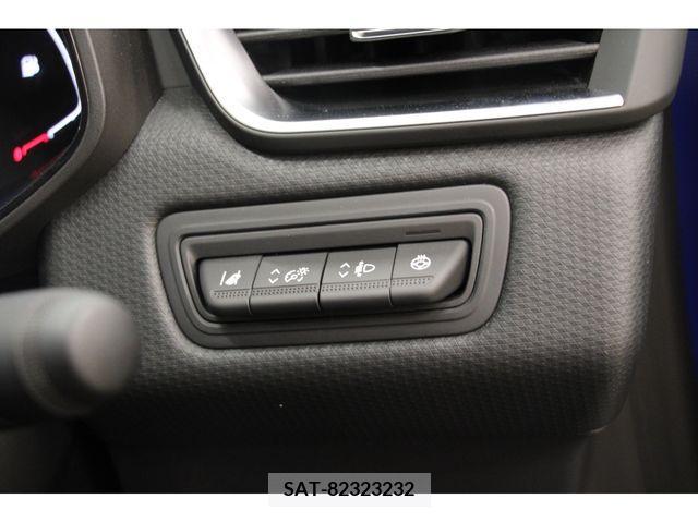 Renault LUTECIA 2022-03 373729-13