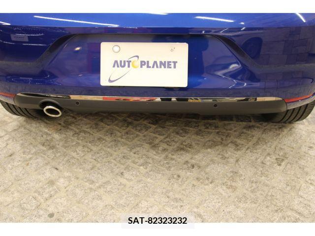 Renault LUTECIA 2022-03 373729-24