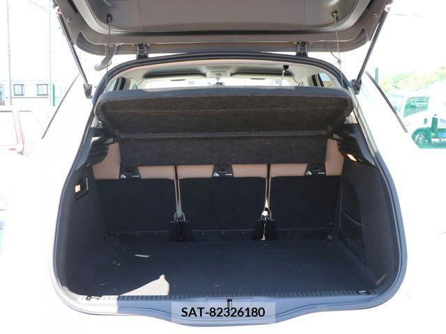 Citroen C4 PICASSO 2015-08 200105-13