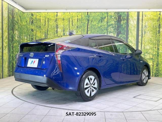 Toyota PRIUS 2015-12 238357-17