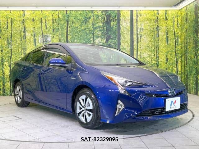 Toyota PRIUS 2015-12 238357-16