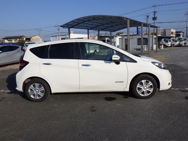Nissan NOTE 2018-10 13625-4